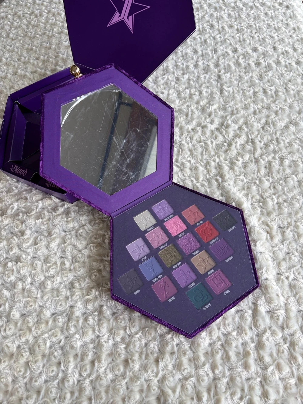 New Jeffree Star Blood Lust Eyeshadow Palette